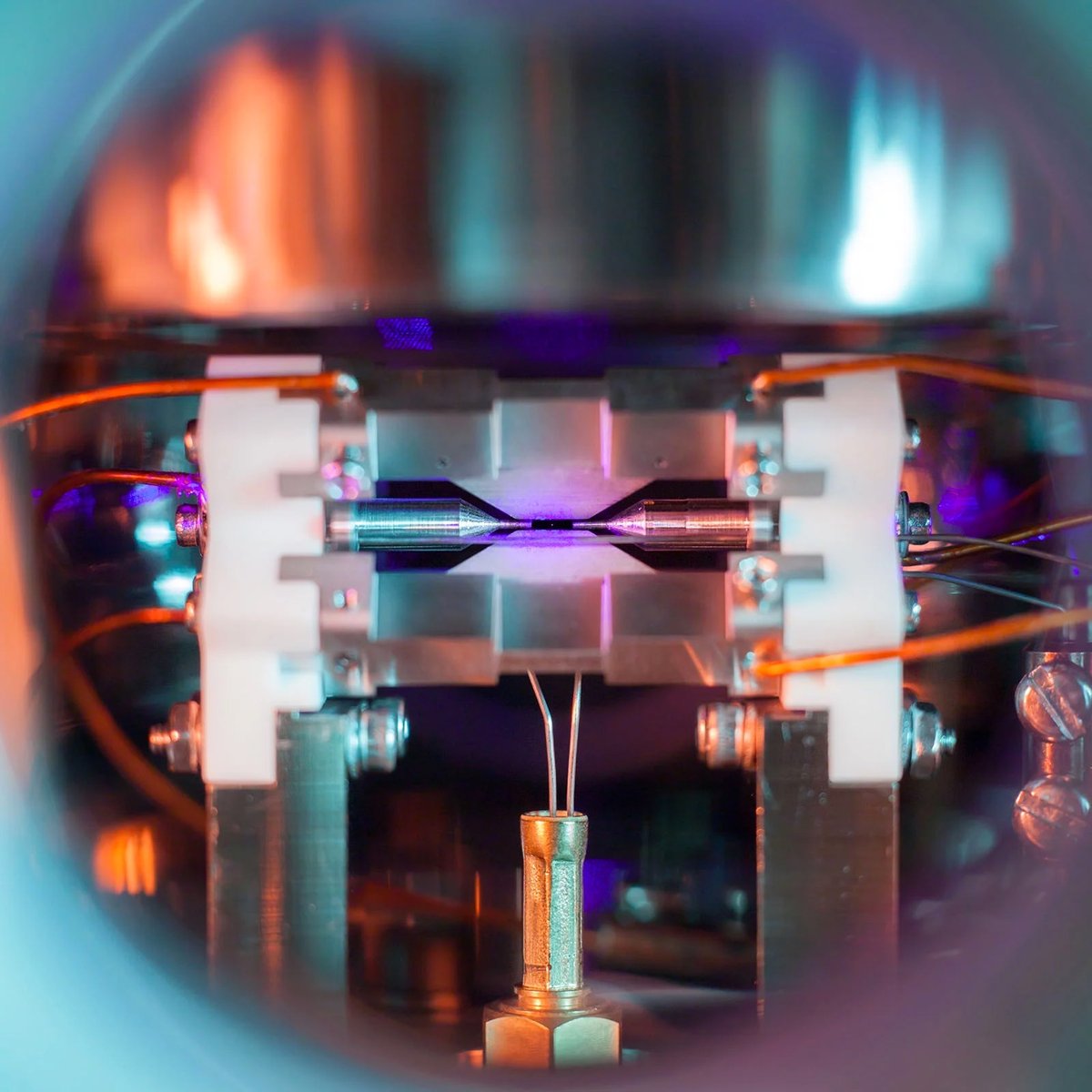 Single Atom Photo