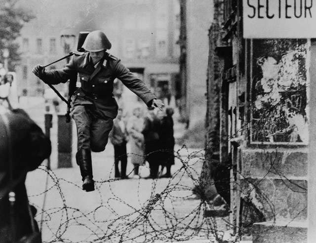 Berlin Wall Jumper