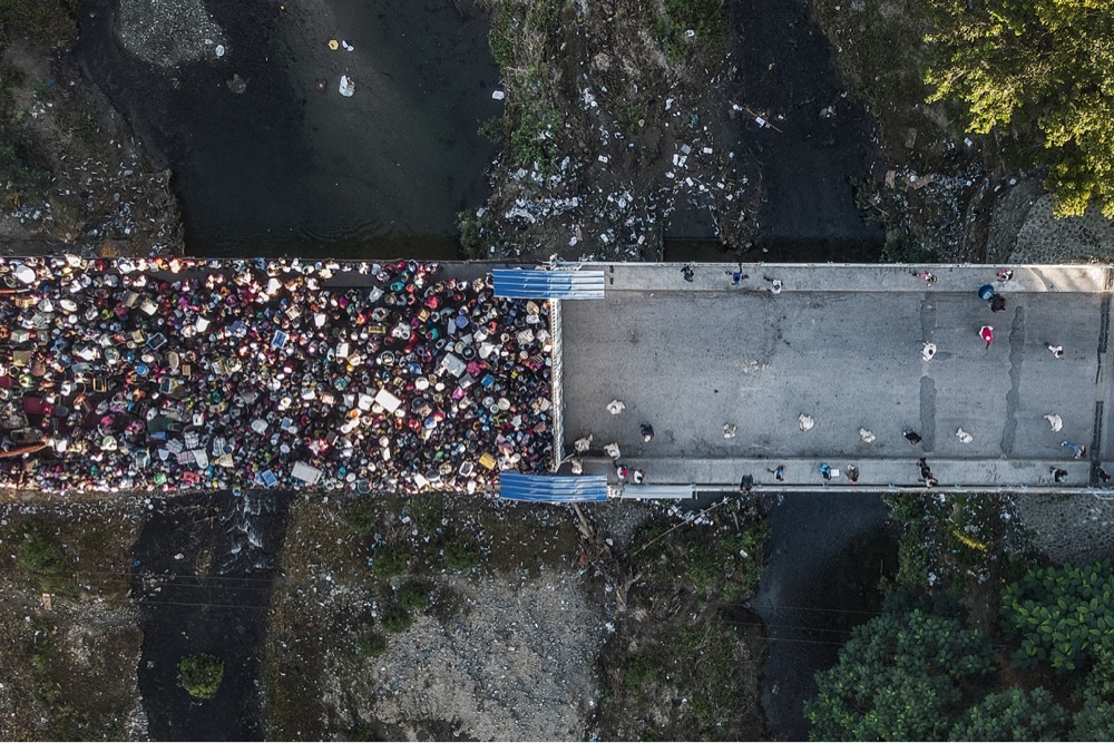 aerial photo of a border crossing between Haiti and the Dominican Republic